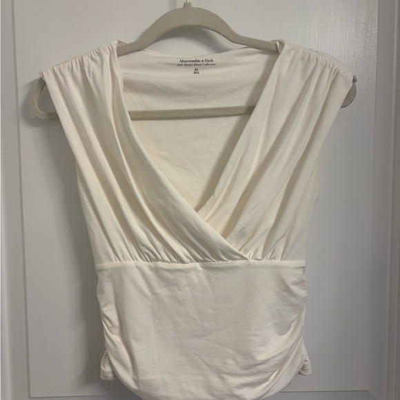 Abercrombie & Fitch White Wrap Top - Picture 2 of 3
